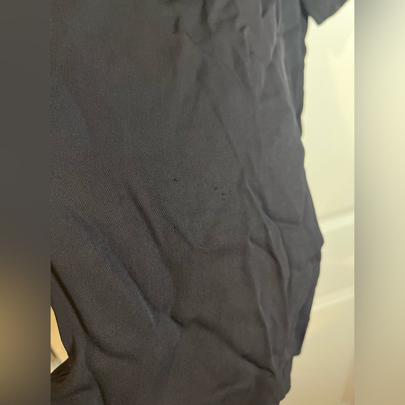 Michael KORS Metallic Gold Chain/Studded Neckline Black Blouse Size Medium - Picture 9 of 13